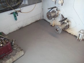 Mit Belzona 4131 (Magma-Screed) wiederhergestellte Bodenfläche